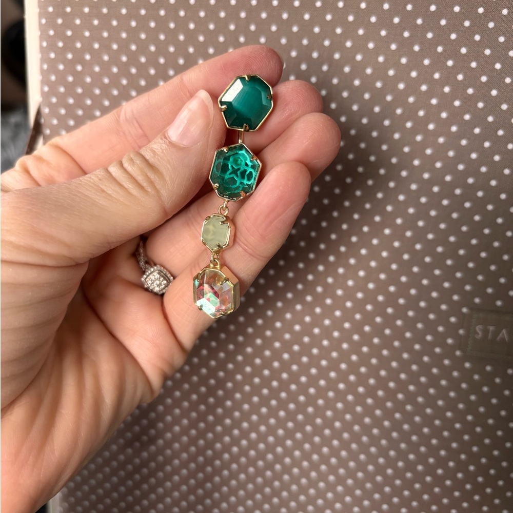 Elegant Green and Gold Dangle Earrings